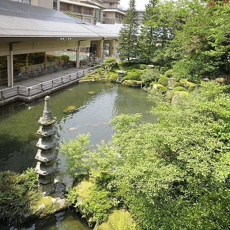 Suimeikan Gero Esterno foto The garden of the museum