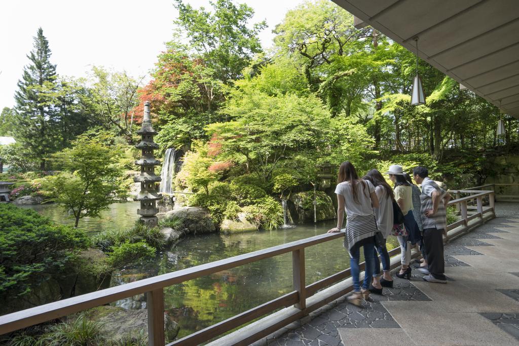 Suimeikan Gero Esterno foto The Japanese garden