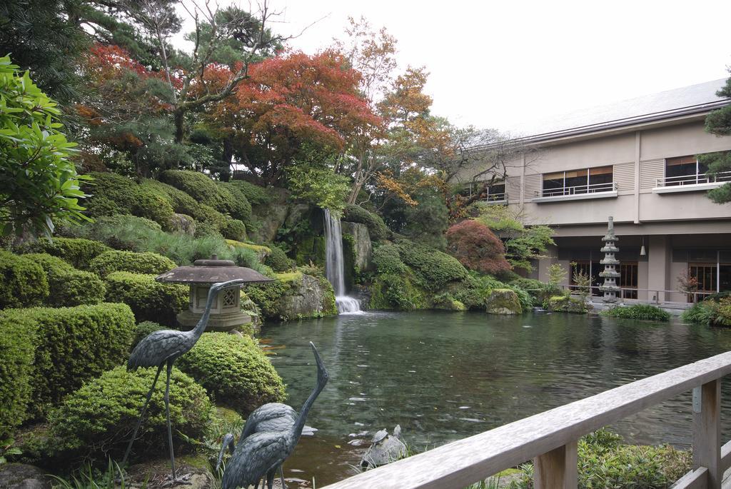 Suimeikan Gero Esterno foto The garden of the museum